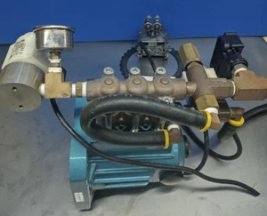 CAT 2SF22ELS Plunger Pump =Used= Danfoss BY120CS - Picture 1 of 9