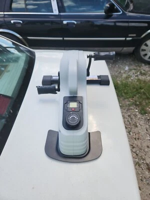 Sunny Health & Fitness Magnetic under Desk Elliptical Peddler Exerciser SF-B0891 - Image 1 of 4