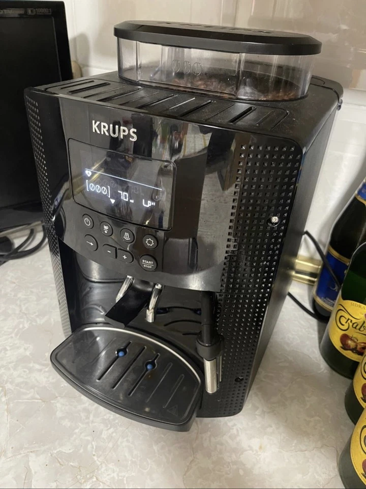 Krups EA 8150 Fully Automatic Espresso Coffee Machine Bean to Cup Black EA8150 - Imagen 1 de 1