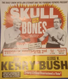 2004 Präsidentschaftswahl Bush vs. Kerry Poster Totenkopf gegen Knochen Jon Stewart selten - Bild 1 von 21