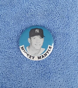 MICKEY MANTLE NEW YORK YANKEES VINTAGE PIN, NEW CONDITION FROM 1987 - Picture 1 of 2