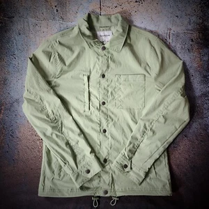 Chaqueta pequeña informal verde ligera con botones Goodfellow & Co - Imagen 1 de 11