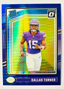Donruss Optic Dallas Turner 2024 AZUL Hyper Prizm RC #224 ¡Novato Clasificado Vikings! - Imagen 1 de 3