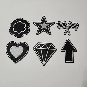 AUSWAHL - Schwarz & Weiß Bügelbild Patch Symbole - Formen & Symbole  - Bild 1 von 8