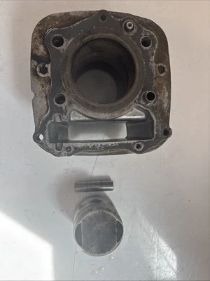 74-78 honda xl-175 cilindro y pistón, 12100-362-000 Foto 1 de 4