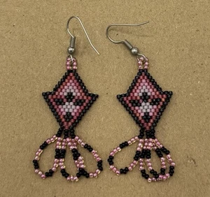 Vintage Perlen Tribal Ohrringe - rosa schwarz weiß - 2" - Bild 1 von 1