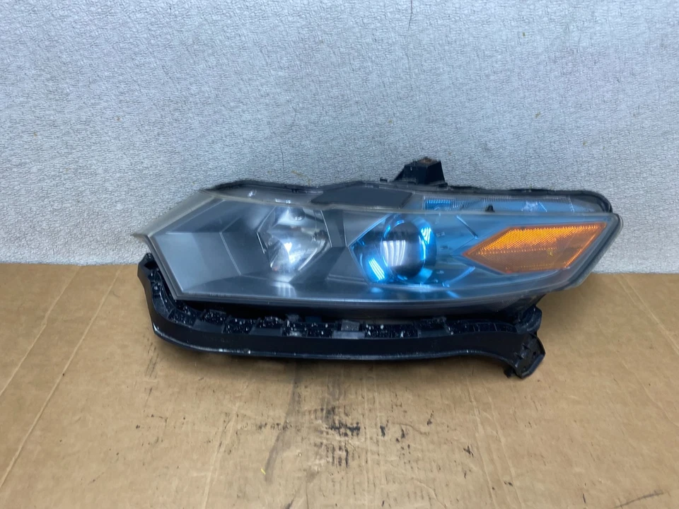 Faro halógeno izquierdo Honda Insight 2010 2011 conductor izquierdo T2047 DW Foto 1 de 4