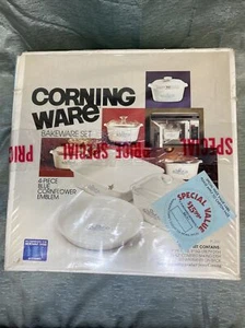 Corning Ware 4-Piece Cornflower Set Brand New - Sealed Box P-260-7 - Picture 1 of 9