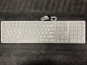 Apple A1243 iMac MacBook G5 Genuine USB Keyboard w/2-Port USB Hub 2171 MB110LL/A - Picture 1 of 4