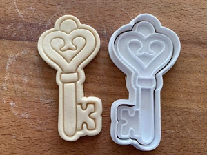 key cookie cutter - Picture 1 of 3