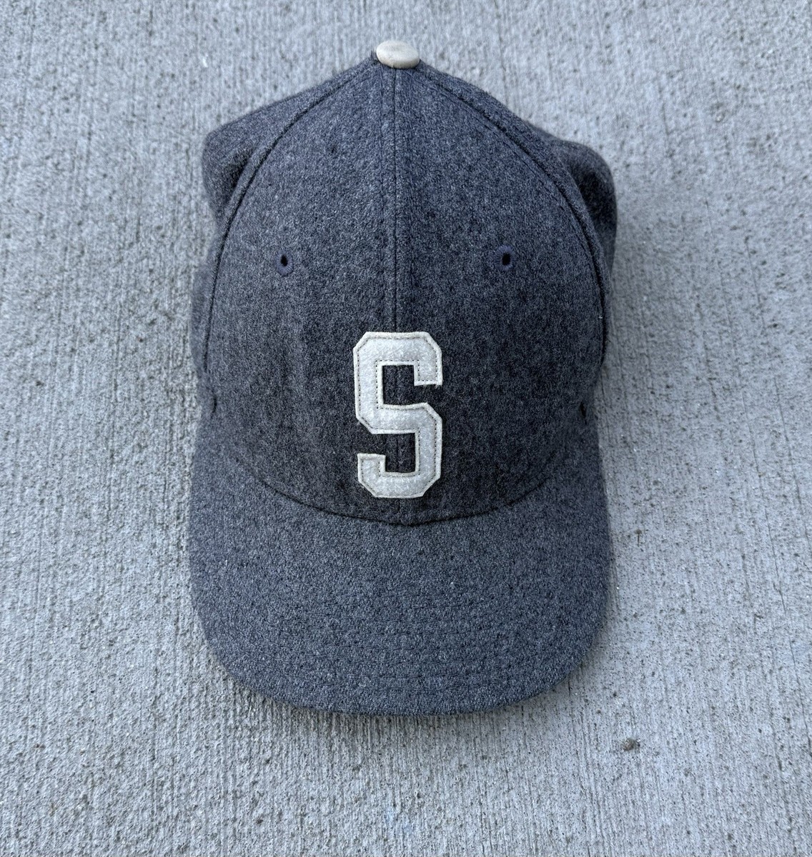 STUSSY MID-DEPTH LARGE S SNAPBACK black Has Stüssy taken Supreme's