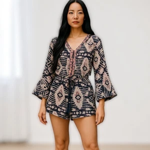 XHILARATION Women Tunic Top Sz Large Embroidered Bell Sleeve Boho Tie Dye Tassle - Picture 1 of 18