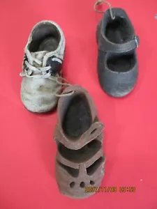JUEGO DE 3 Estatuillas de Colección Zapatos de Bebé Zapatos de Resina Envejecida - Imagen 1 de 2