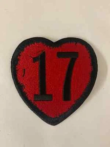 SEX PISTOLS 17 HEART LOGO WOVEN SEW OR IRON ON PATCH OFFICIALLY LICENSED PATCH - Picture 1 of 7