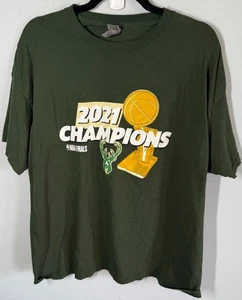 NBA Milwaukee Bucks Basketball '2021 Champions' Crewneck T-Shirt Herren XL - Bild 1 von 6