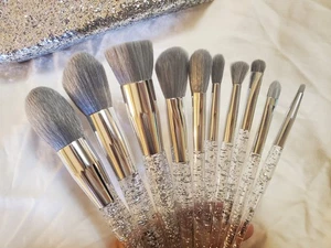 BH Cosmetics Remix Dance Brush Beat 10 Piece Glitter Face Eye Brush Set Retired - Picture 1 of 6