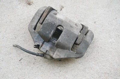 Pinza de freno delantera derecha del lado del pasajero OEM BMW E60 08-10 535XI 535i Foto 1 de 4