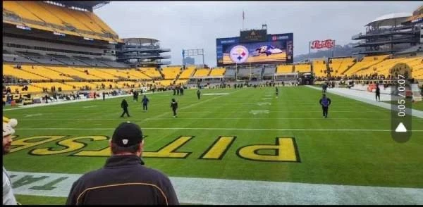 PITTSBURGH STEELERS vs MIAMI DOLPHINS  - 12/15/2025 - Image 1 of 1