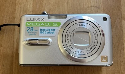 Panasonic LUMIX DMC-FX07 7,2 MP Digitale Kompaktkamera mit Leica Optik - Bild 1 von 4
