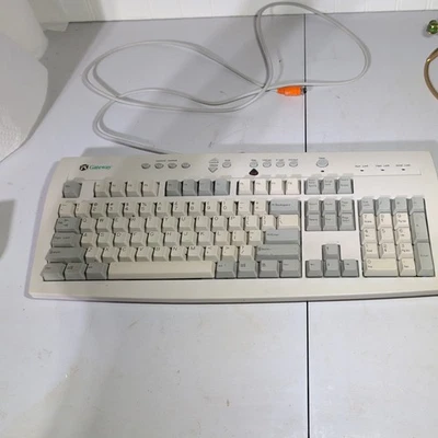 Vintage Gateway Wired Key Tronic Corp Computer Keyboard P/N:7001602 connector-CD - Image 1 of 4