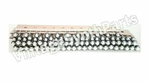 ROLAND MC-808 Set Von 59 Drucktastern Takt Schaltern Ersatzteilnummer 01343478 - Bild 1 von 1