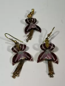 Neo Classical Pair 925 marked Gilt Silver Enamel earrings and matching pendant - Picture 1 of 11