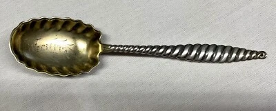 Antiguo cuenco concha cuchara de recuerdo WICHITA de 28,3 g de plata esterlina 18 estampado en la parte posterior Foto 1 de 4