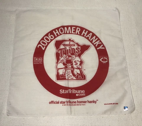 2006 Minnesota Twins MLB Homer Hanky Official Star Tribune Home Run Cover