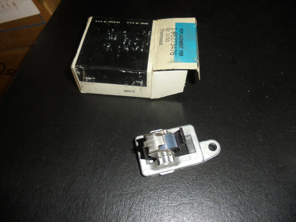 NOS 1971-1972 Chevrolet Vega Auto Choke Control Thermostat GM 3998168, 6273476 - Image 1 of 1
