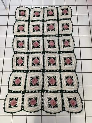 "Paneles vintage 72x42"" hechos a mano abuela cuadrados 3D rosa verde blanco afgano 4x6" Foto 1 de 4