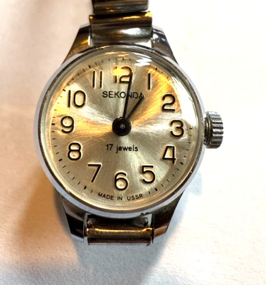 Vintage Ladies Sekonda Watch Mechanical - Image 1 of 4