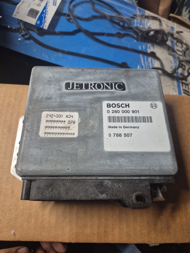PLUG & PLAY 89-93 VOLVO 740 940 ECM ECU PCM BOSCH JETRONIC 0 280 000 901 — 第 1/3 张图片