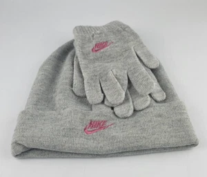 NIKE GIRLS 2 PIECE SET HAT AND GLOVE SET DARK GREY HEATHER WITH PINK ACCENT - Picture 1 of 6