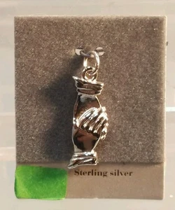 Sterling Silver 1" Shaking Hands Friendship Teamwork Pendant Charm NOS New - Picture 1 of 2