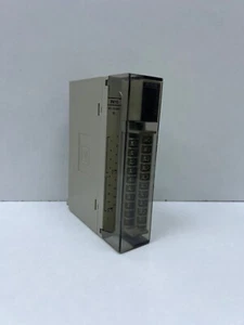 Cutler-Hammer D320DIM1624D, 24V Eingang 16 PT - Picture 1 of 6