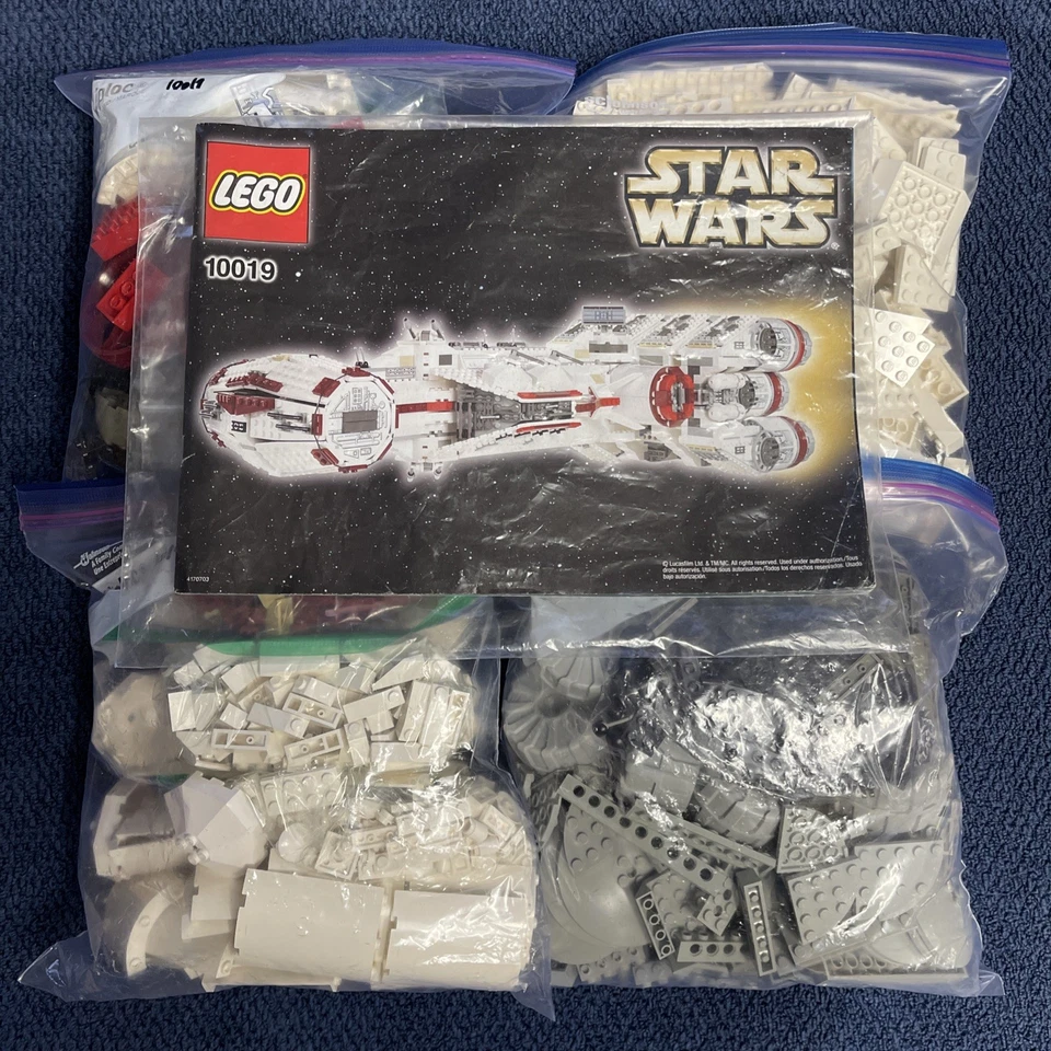 LEGO STAR WARS UCS 10019 Rebel Blockade Runner 99,99% Completo con Instrucciones  Foto 1 de 4