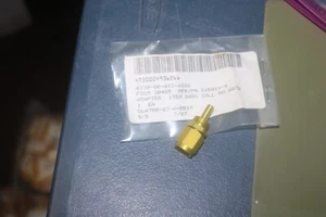 NOS Eaton adapter straight tube 7/16 threaded to hose 1/4 " PN G65016-4 - Picture 1 of 3