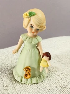 Enesco Growing Up Birthday Girls Age 3 Blond Hair MAX3809 - Picture 1 of 7