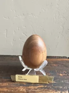 KOA Wood Collectible Egg And Display Holder - Picture 1 of 4