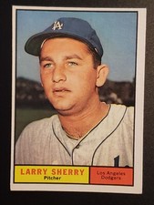 Set Break 1961 Topps Baseball Vintage EX #412 Larry Sherry Los Angeles Dodgers 