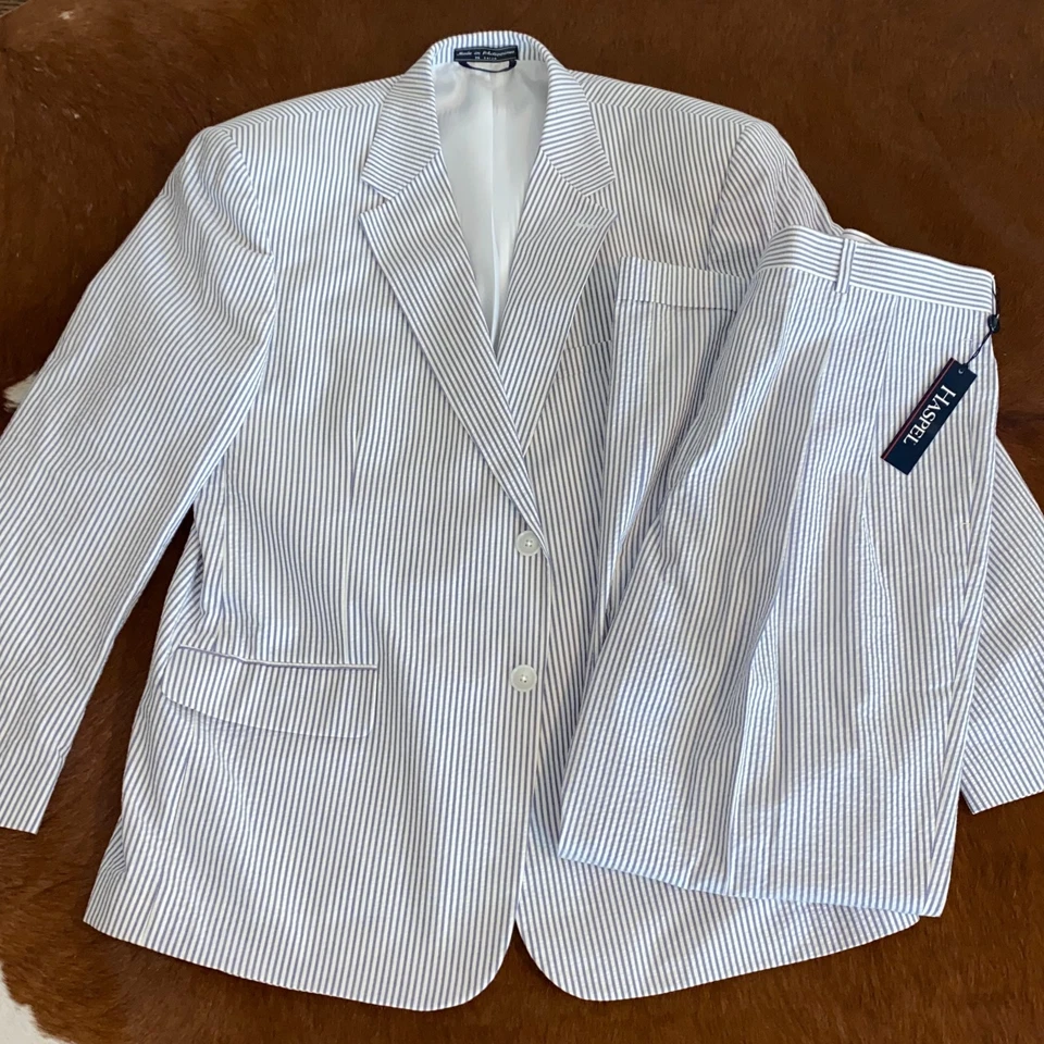 Haspel Seersucker Suit Two Piece Blue Stripes 44 S Jacket Pants 34W/30L - Image 1 of 4