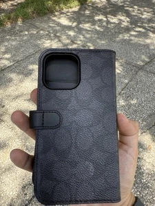 COQUE PORTEFEUILLE TOILE SIGNATURE COACH FOLIO IPHONE 15 PRO MAX - Photo 1 sur 5