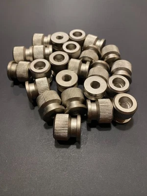 ВИНТАЖНЫЕ НАКАТАННЫЕ ГАЙКИ DELTA ЧУГУННАЯ ОСНОВА - Изображение 1 из 4