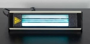 UVP UVLMS-38 EL Series UV LampVersatile 3UV™ model offers 3 wavelengths in one - Picture 1 of 6