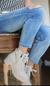 Steve Madden Jaydin Women's Ankle Boot Chunky Spike Combat Boots 7 NIB - Picture 1 of 8