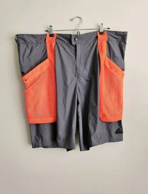 Preloved ADIDAS Pantalones Cortos de Natación Para Hombres Talla 2XL Extremo Plástico Malla Bolsillos Gris Foto 1 de 4