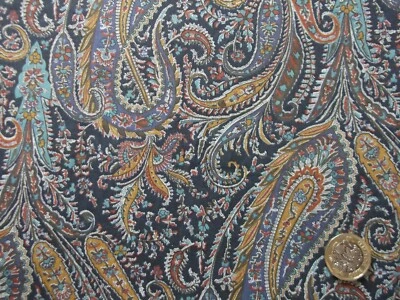FELIX and ISABELLE  T - paisley - Liberty Tana Lawn cotton  30 x 33 cm - Image 1 of 4