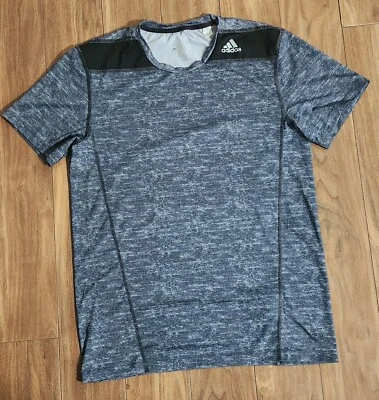 Adidas Techfit Camiseta Ajustada Talla Mediana Climalite Camisa Atlética Deportes Gimnasio Camiseta Foto 1 de 4