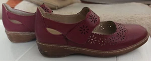 Damen Sandalen @ rot @ Gr. 4 @ mit Klettverschluss @ Zugreifen - Bild 1 von 11