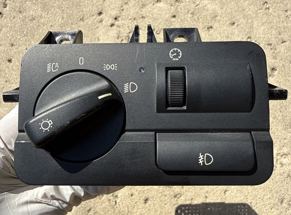 2001-2006 BMW E46 330ci 325ci Lear Xenon Headlight Control Switch OEM Dynamic - Image 1 of 4